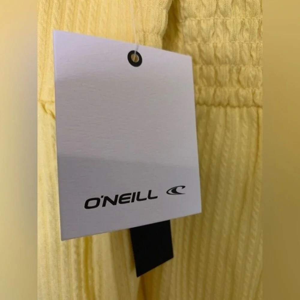 NWT ONEILL THEA KNIT ROMPER IN YELLOW . SIZE LARGE